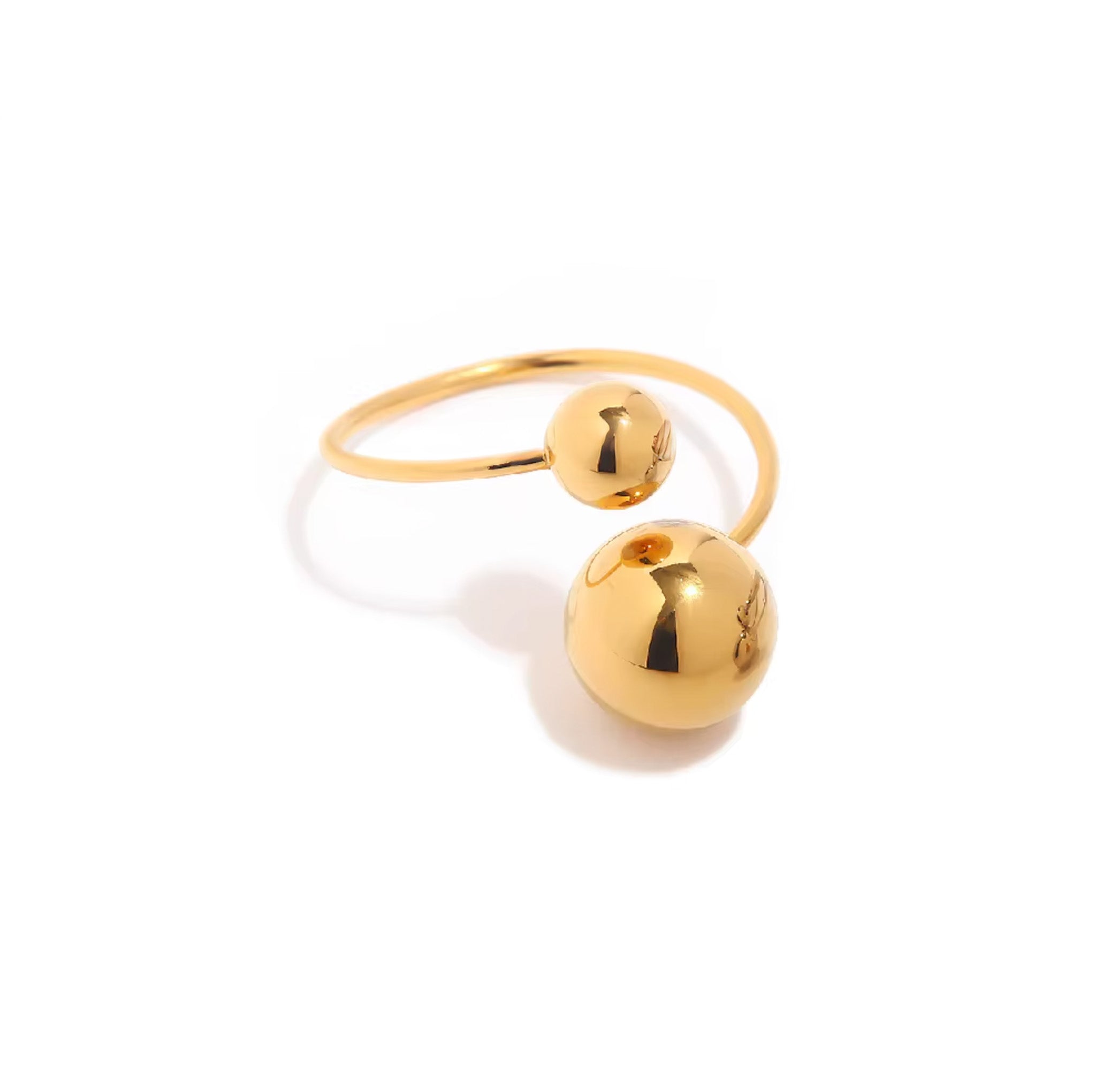 SAGA ring by Kaya & Olivia — gold-plated, sculptural minimalist band